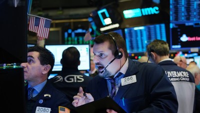 Giới đầu tư vẫn đang bán cổ phiếu mạnh hơn